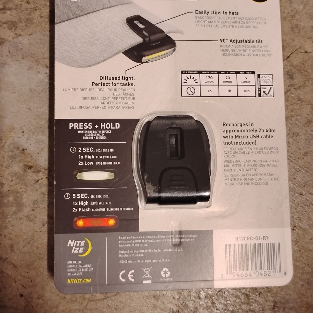 Rechargeable clip light